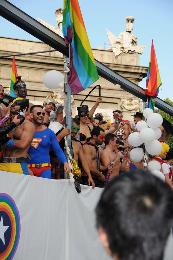 Madrid_ Gaypride_07_10_54_resize.JPG